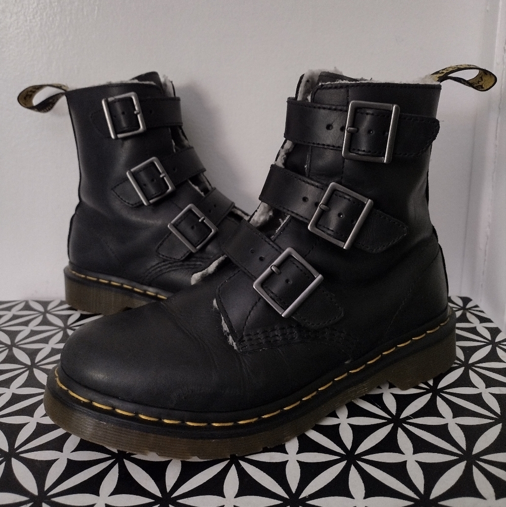 Dr Martens 'Billie' Sherpa Lined Buckle Side Zip Boots M7 W8